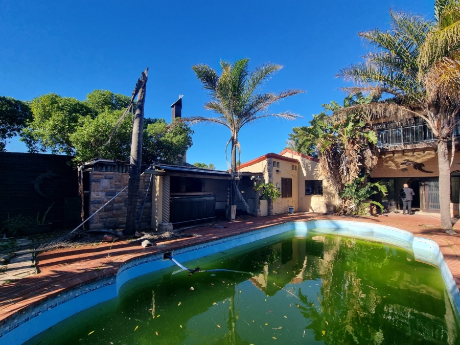 4 Bedroom Property for Sale in Table View Western Cape